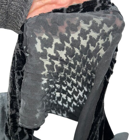 Black Velvet Devore Burnout houndstooth plaid print scarf - Picture 4 of 4